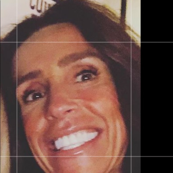 Meet your Posher, Tara - Picture 1 of 1